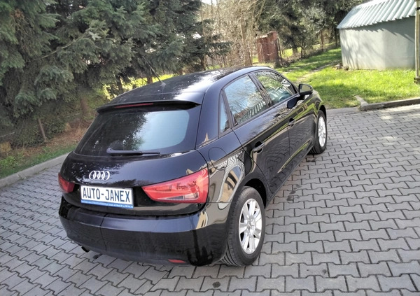 Audi A1 cena 42700 przebieg: 59100, rok produkcji 2014 z Ostrołęka małe 211